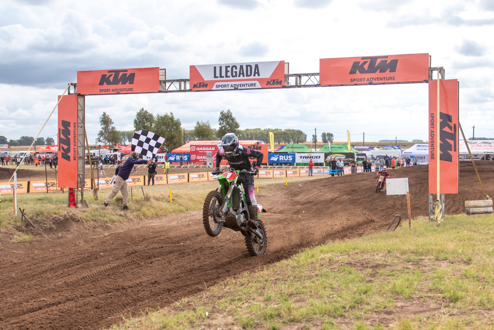 Las mejores imágenes del fin de semana del Motocross Argentino: WhatsApp Image 2023-04-16 at 19.12.43.jpeg